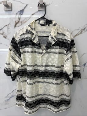 Veritas Black & Cream Striped Short-Sleeve Button-Down Shirt